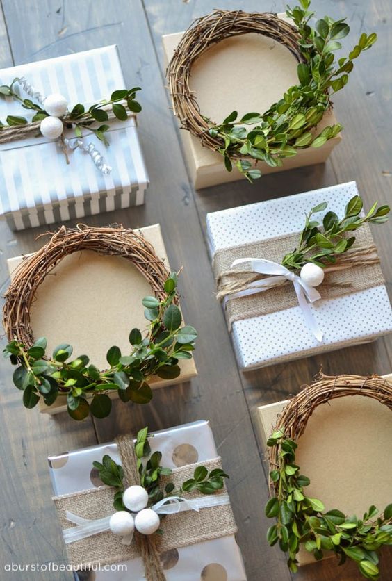 Цвет года 2017 Greenery в упаковке