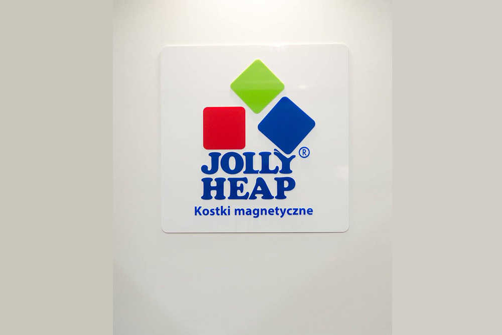 разработка логотипа и фирменого стиля для Jolly Heap