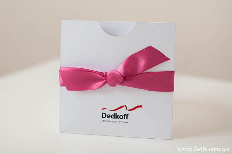 Коробка на магните и конверт с вырезом лентой для диска для Dedkoff Production