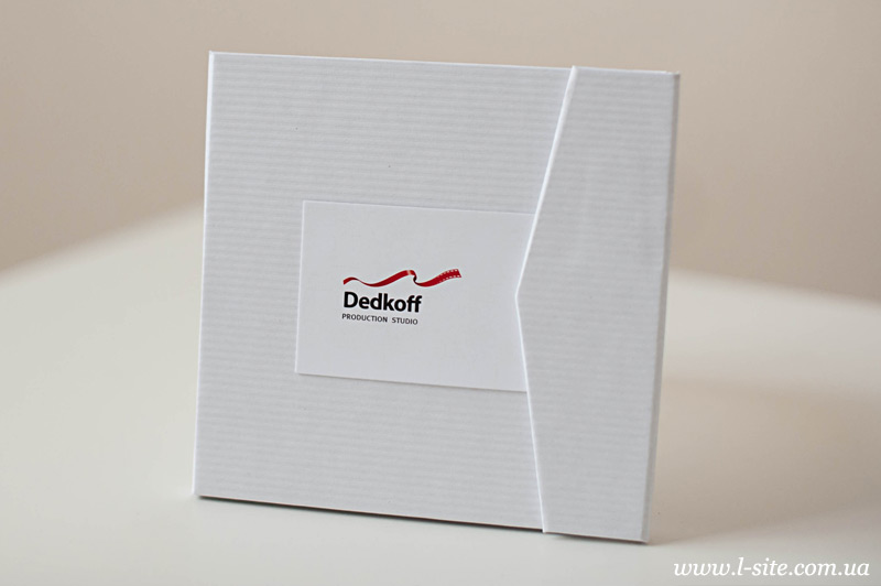 Коробка на магните и конверт с вырезом лентой для диска для Dedkoff Production