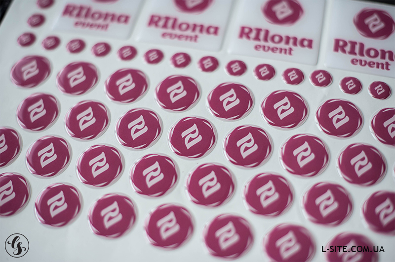 RiLona разработка логотипа для ведущих